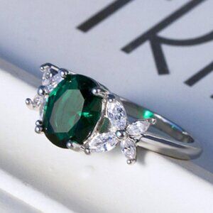 💥 Dainty Oval Green Zircon Emerald Elegant Silver Rings for Women,EVGG1252
